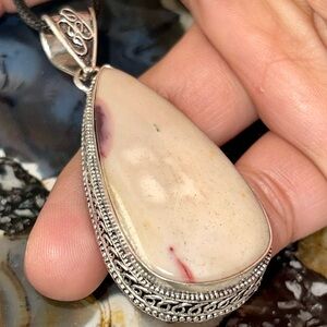 Cream Mookaite Pendant 2 1/4”